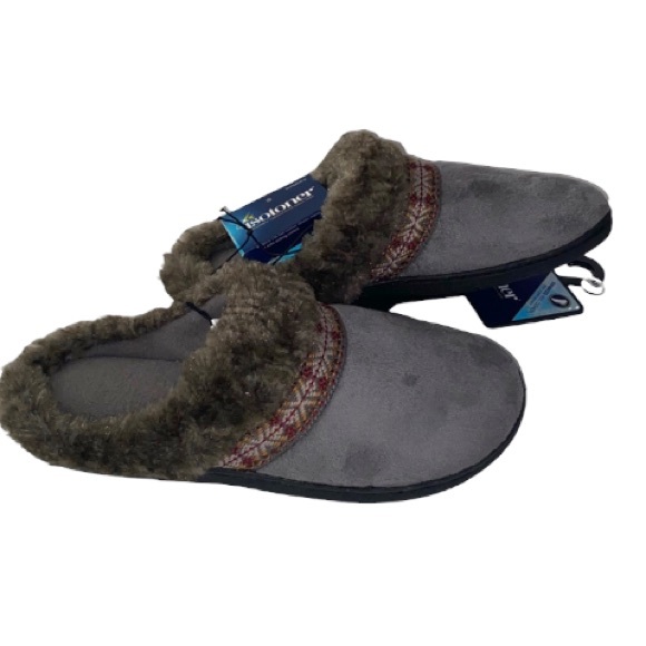 NEW!! Isotoner Enhanced Heel Cushion Slippers/ shoes, very comfy and stylish - Picture 1 of 14
